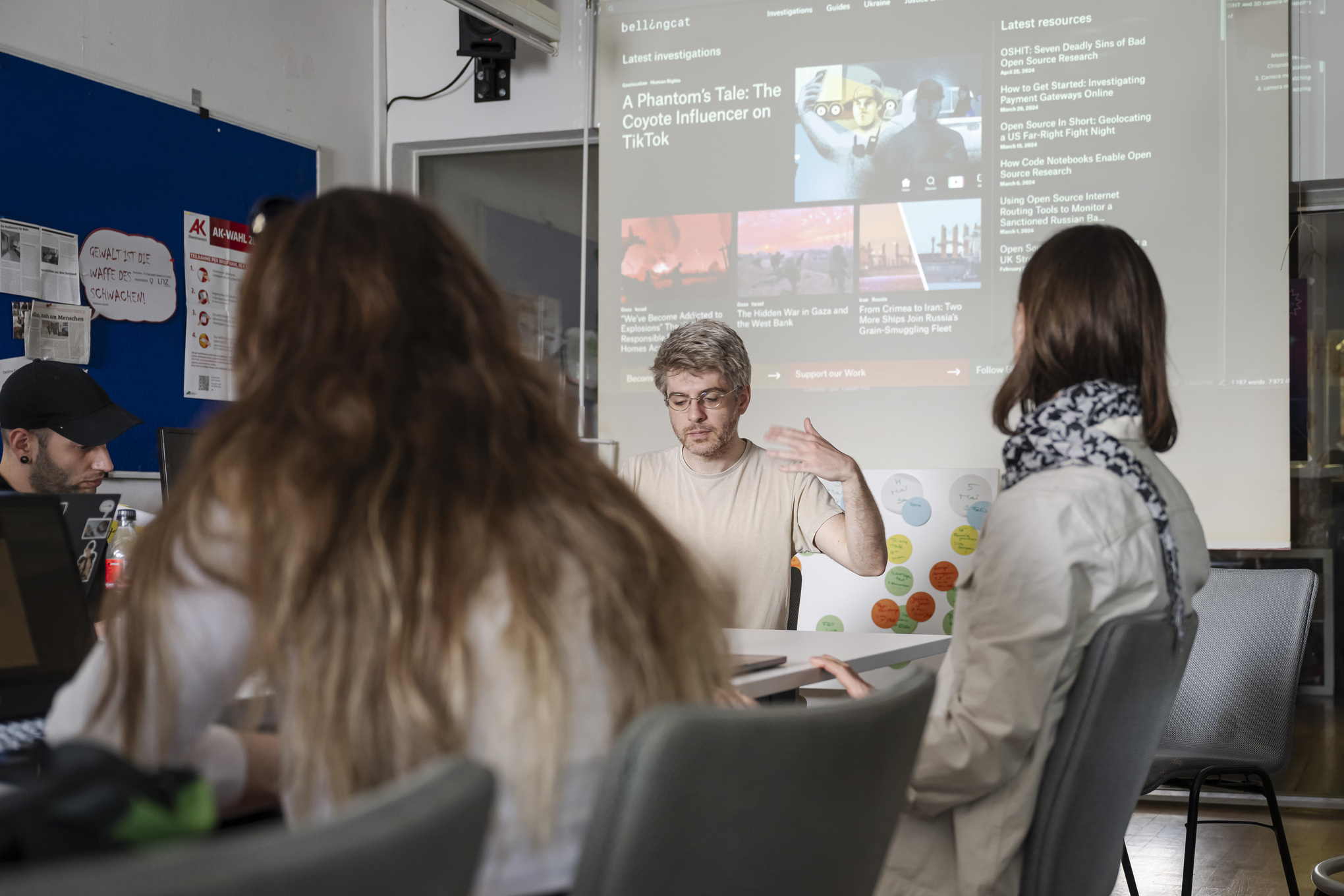 AMRO24 Exhibitions "How to navigate online images : introduction to OSINT and 3D camera-mapping", by Nicolas Gourault