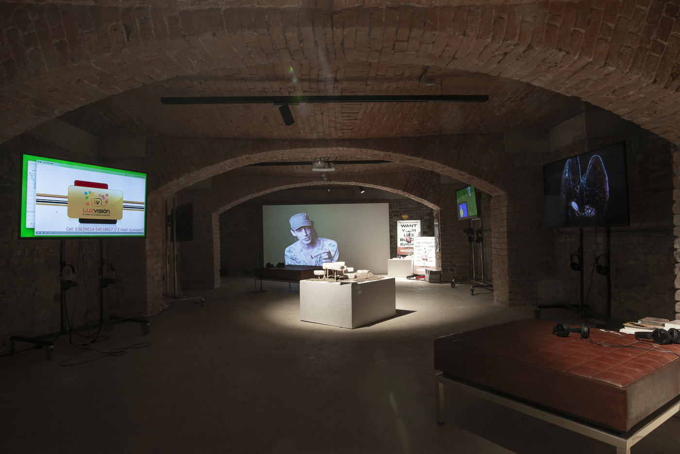 AMRO24 Exhibitions "Sneakernets And Copy Houses", by Nestor Siré & Steffen Köhn